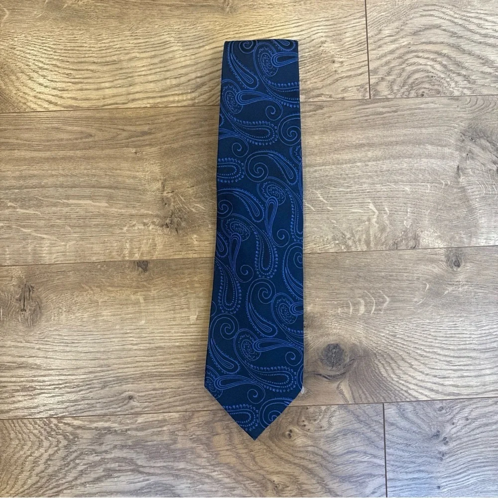 Adolfo Men's 100% Silk Paisley Necktie - Classic Black Blue Paisley Tie